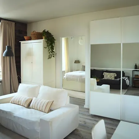 Hima Apartment Laivatalo With Private Parking Tampere Extérieur photo